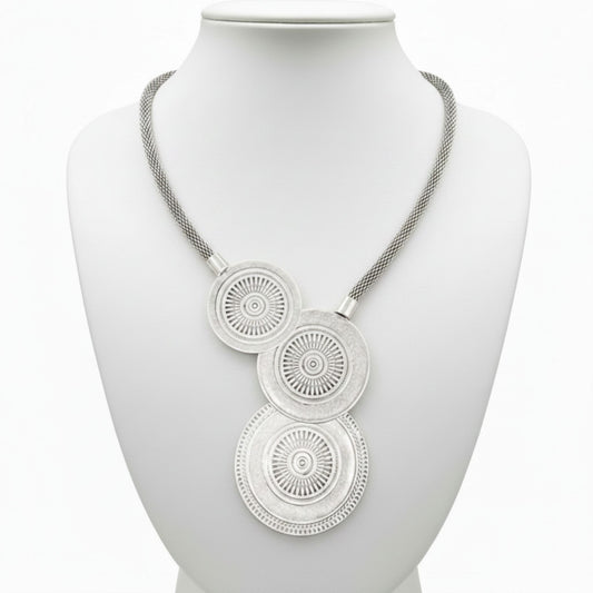 Collar Zamak Unisex Medallones Tribales Concéntricos, Joyeria Osnor Zamak