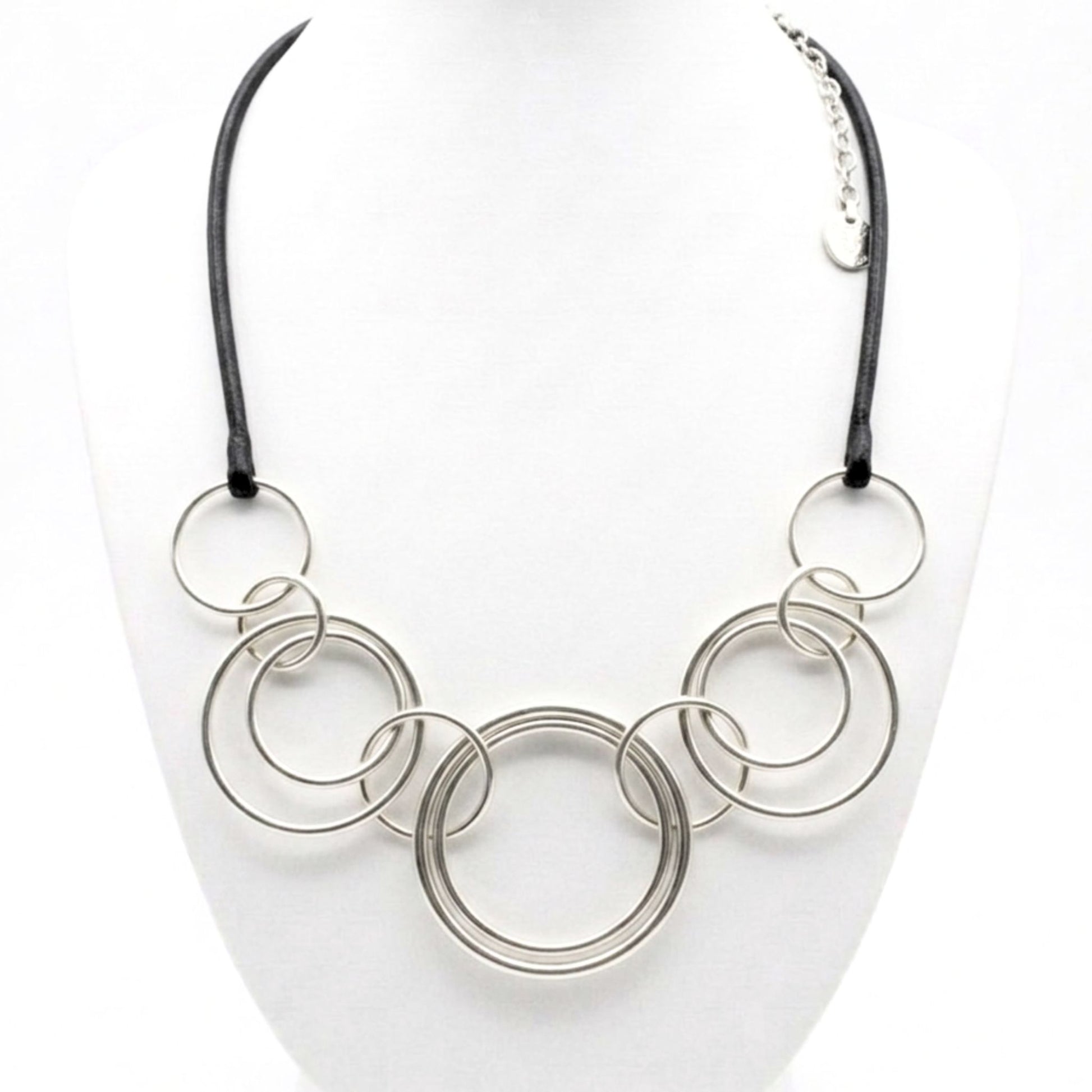 Collar cadena gargantilla zamak mujer volumen hipoalergénico plateado aleación ajustable cierre de gancho unisex hombre diseño joyería osnor moda moderno elegante boda fiesta fashion glamour lujo elegante diario piel negro 