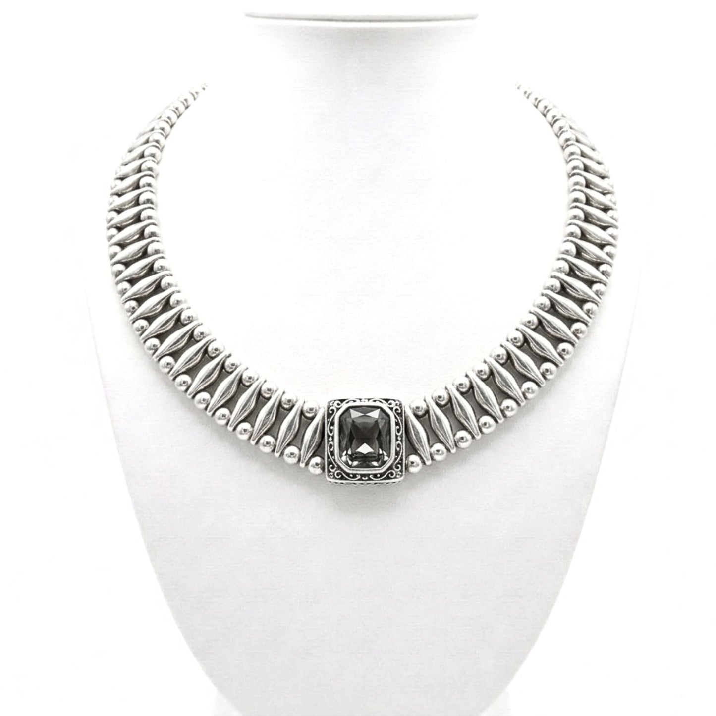 Collar de zamak mujer gargantilla diseño joyería osnor moda moderno elegante boda fiesta fashion glamour lujo hipoalergénico cierre de gancho Circonita volumen plateado 