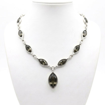 Collar tipo gargantilla de zamak mujer diseño de joyería Osnor moda moderno elegante boda fiesta fashion glamour lujo mujer diferente Circonitas cierre de gancho 