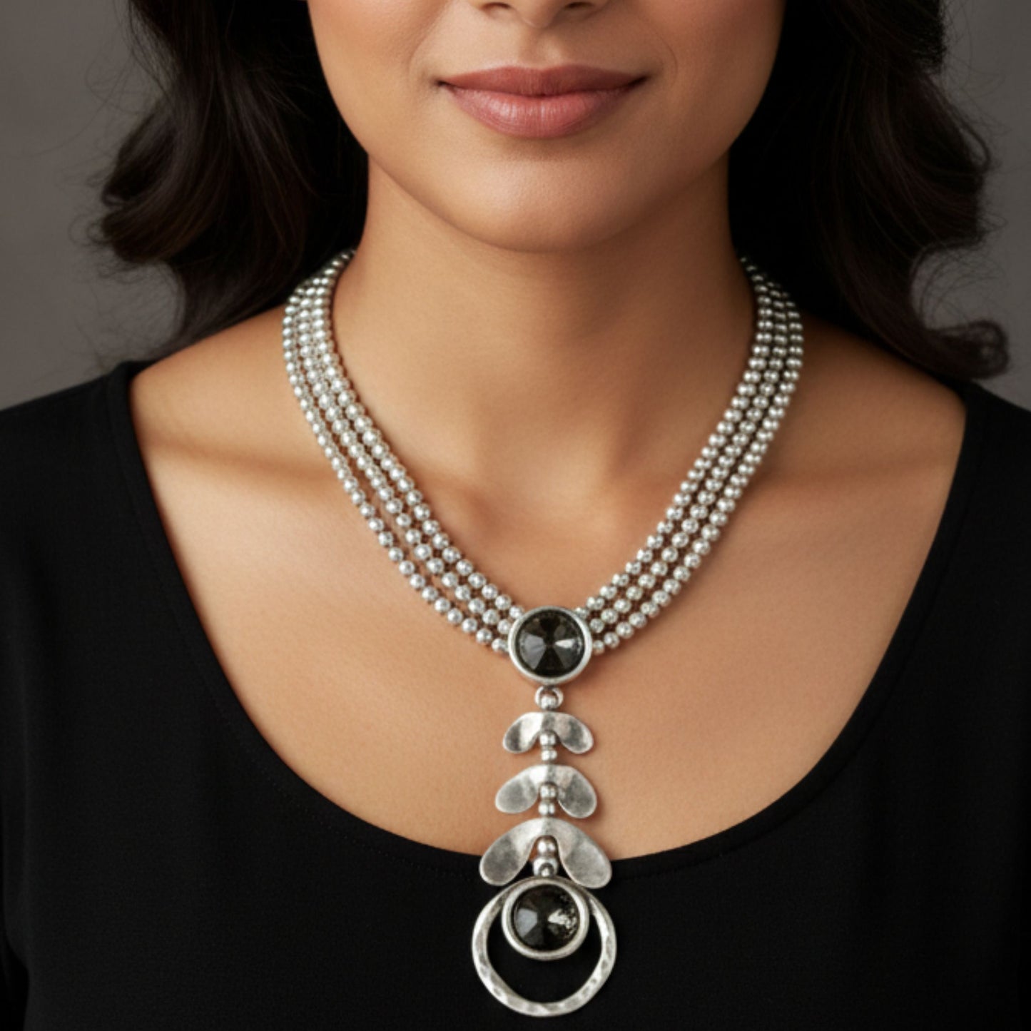 Collar Cadena Bolas Triples Plateado con Colgante Circonitas Gris Ahumado | Joyería Osnor