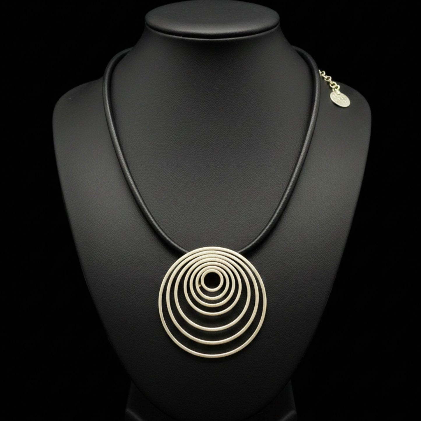 Collar Gargantilla Espiral Zamak Plateado | Unisex