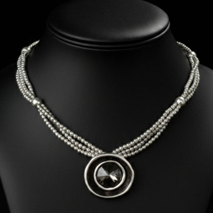 Collar Zamak Circonita Gris Ahumado | Cadena Triple de Bolas Plateadas