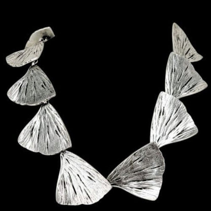 Collar Zamak Cola de Sirena Hipoalergenico Eslabones Triangulares Plateados con Relieve joyeria osnor zamak