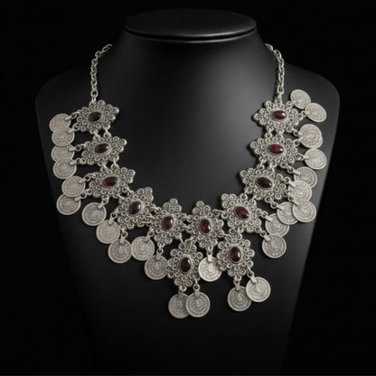 collar de zamak mujer mondas y piedras rojas exclusivo volumen joyeria osnor