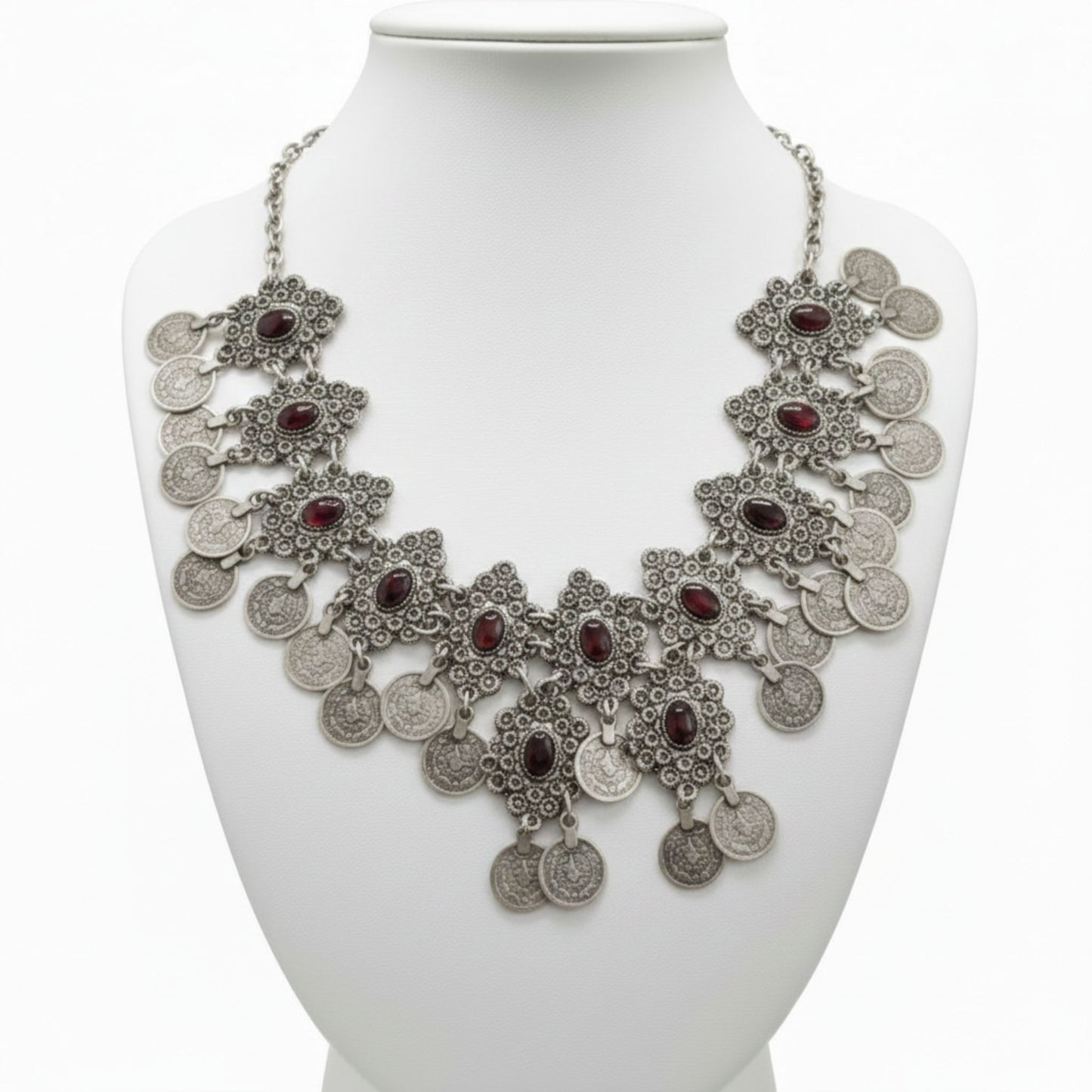 collar de zamak mujer mondas y piedras rojas exclusivo volumen joyeria osnor