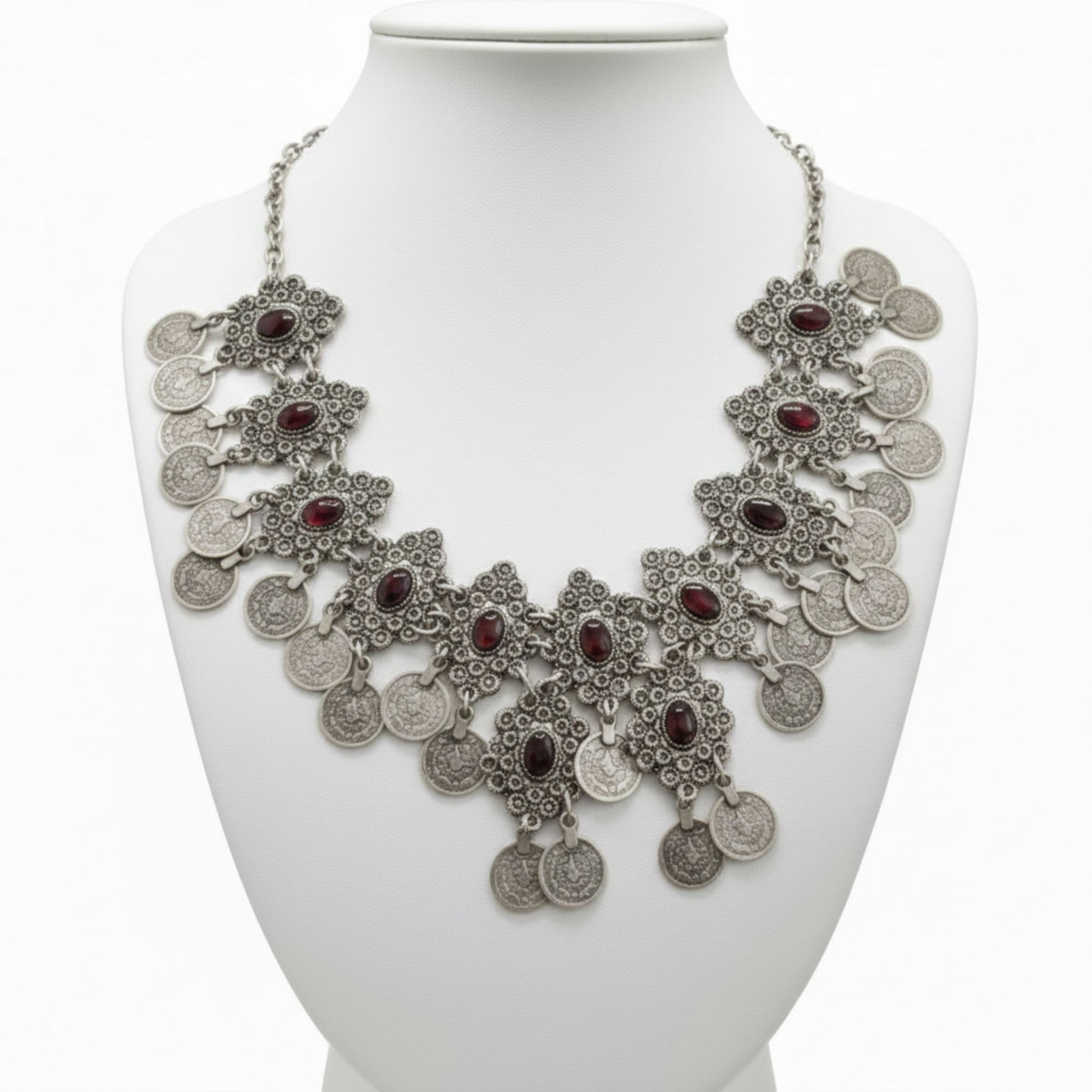 collar de zamak mujer mondas y piedras rojas exclusivo volumen joyeria osnor