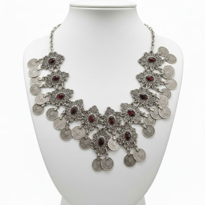 collar de zamak mujer mondas y piedras rojas exclusivo volumen joyeria osnor