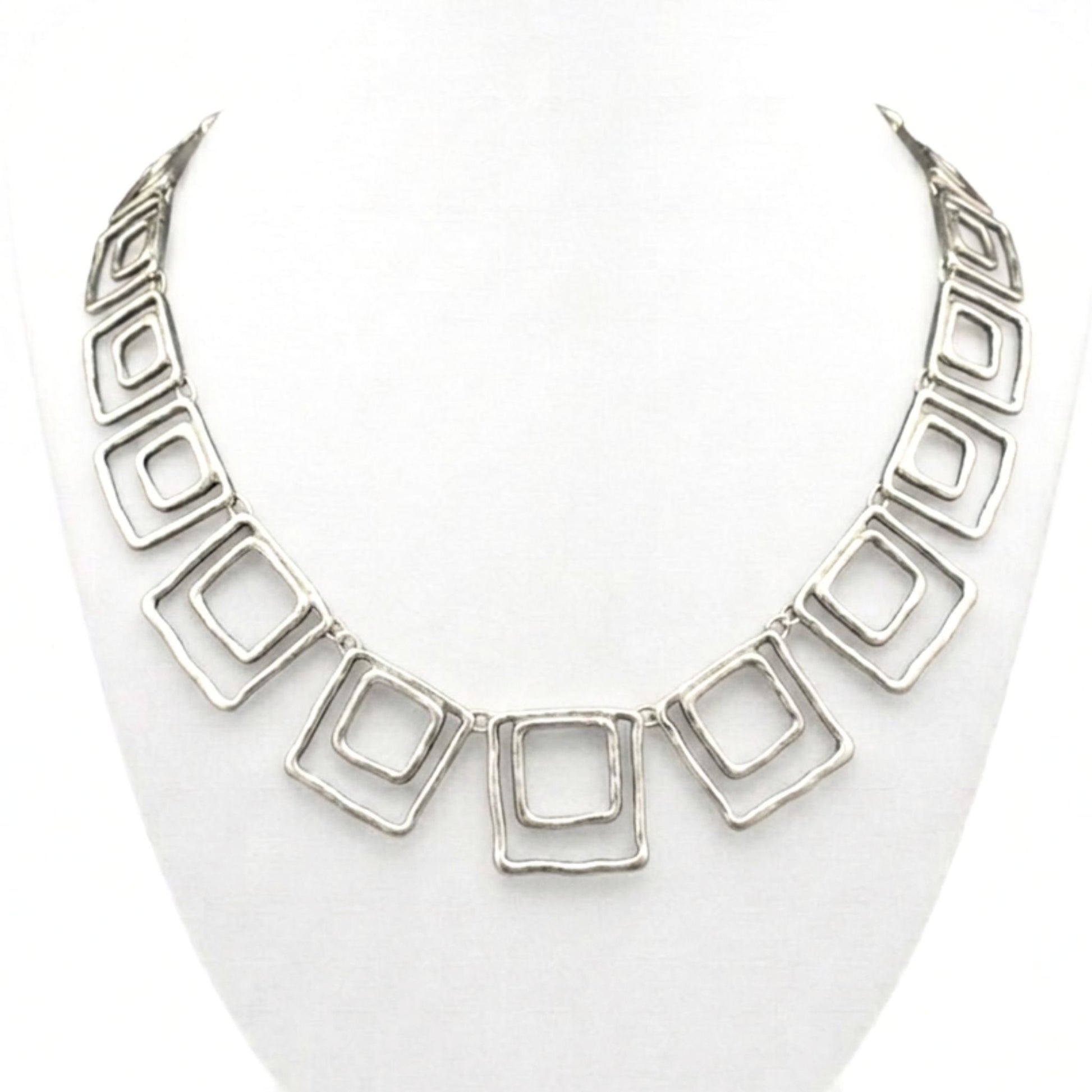 Collar cadena gargantilla zamak unisex volumen cierre de gancho diseño joyería osnor moda moderno elegante boda fiesta glamour lujo exclusivo hipoalergénico plateado aleación ajustable 