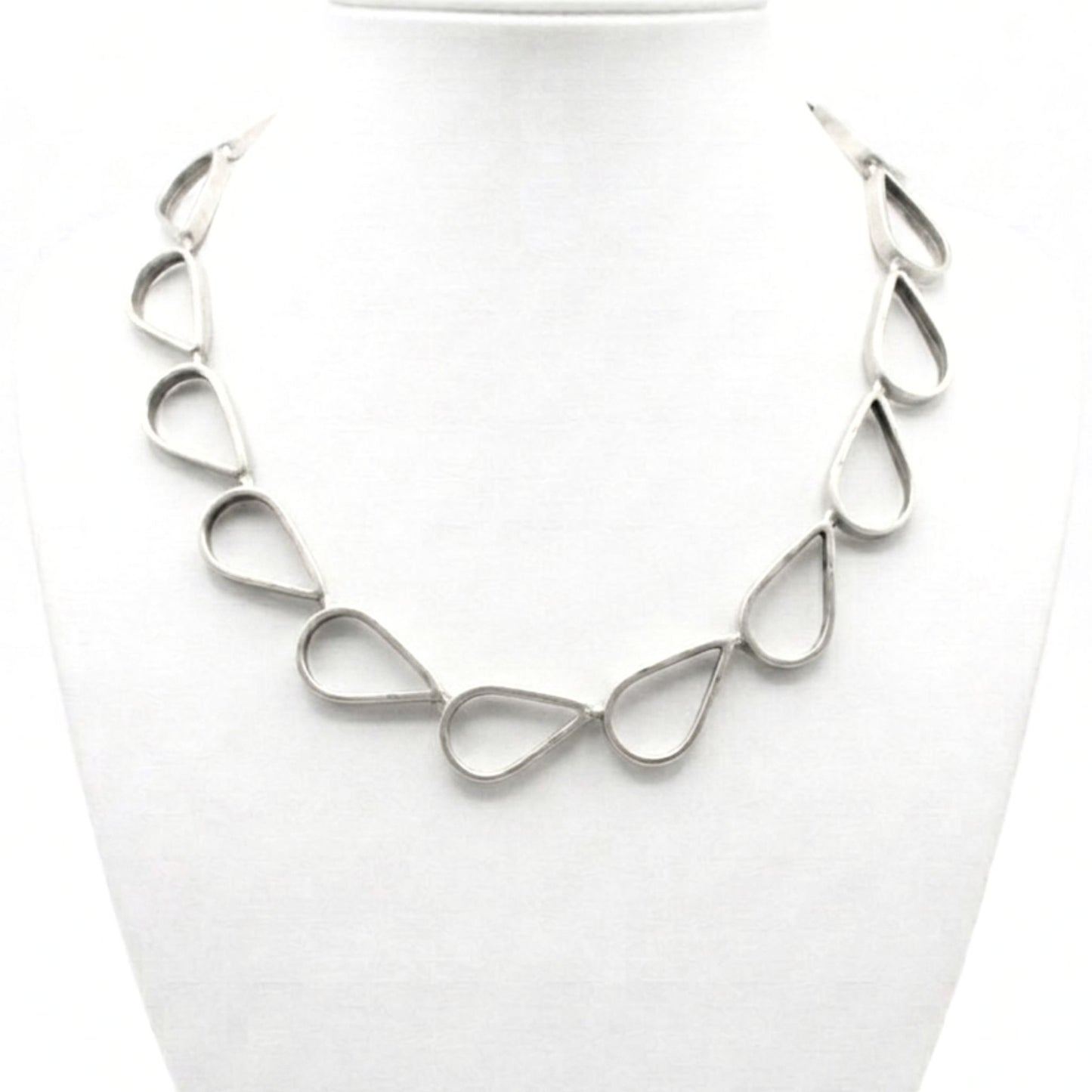 Collar de zamak unisex volumen cierre de gancho unisex diseño joyería osnor moda moderno elegante boda fiesta glamour lujo exclusivo hipoalergénico plateado aleación ajustable 