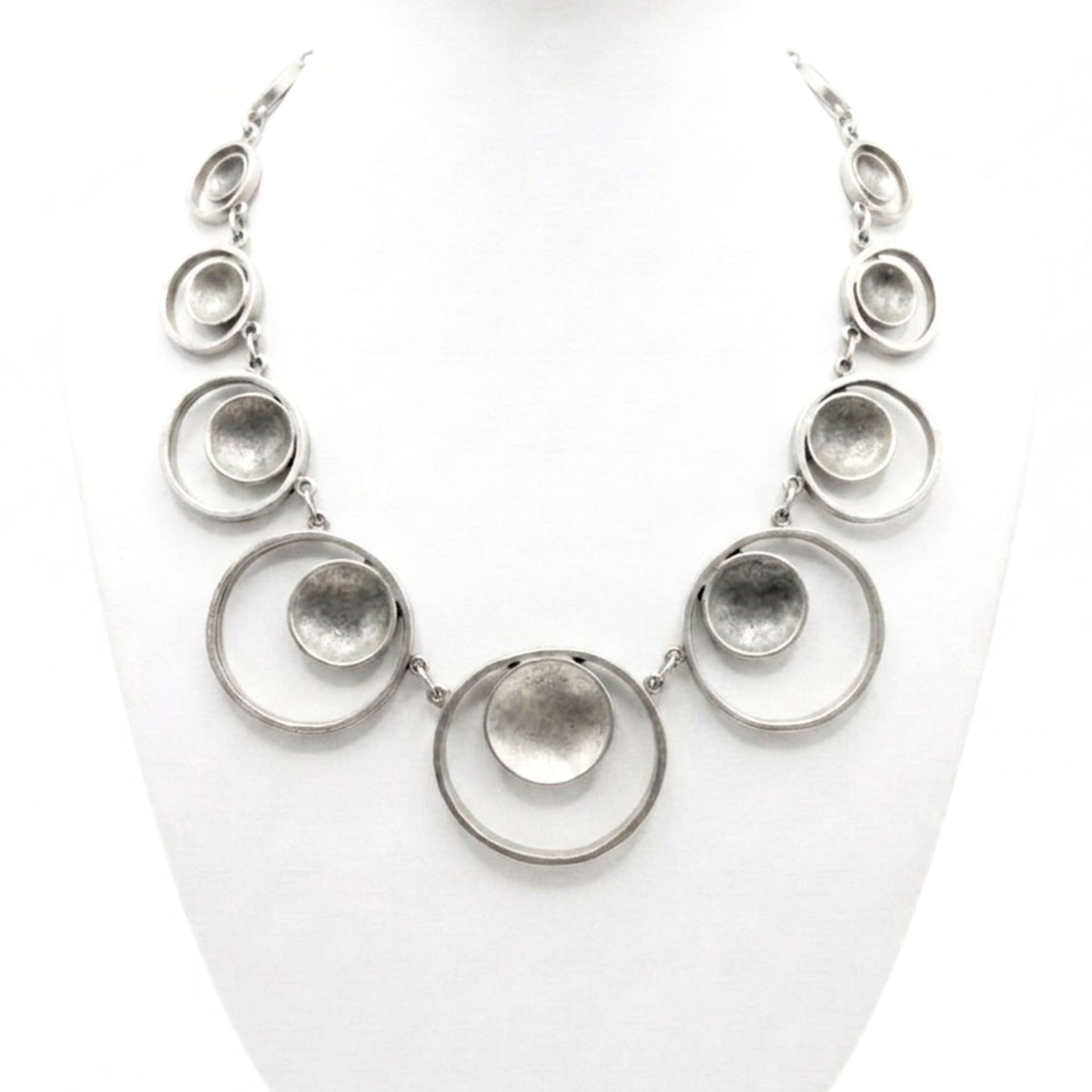 Collar cadena gargantilla zamak mujer volumen hipoalergénico plateado aleación cierre de gancho diseño joyería osnor moda moderno elegante boda fiesta fashion glamour lujo 
