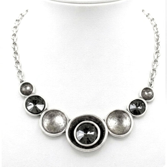 Collar cadena gargantilla zamak mujer volumen hipoalergénico plateado aleación cierre de gancho Circonitas gris ahumado diseño joyería osnor moda moderno elegante boda fiesta glamour lujo 