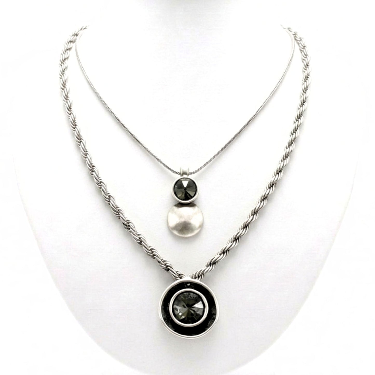 Collar cadena gargantilla zamak mujer volumen hipoalergénico plateado aleación cierre de gancho largo ajustable diseño joyería osnor moda moderno elegante boda fiesta glamour lujo elegante diario exclusivo único 
