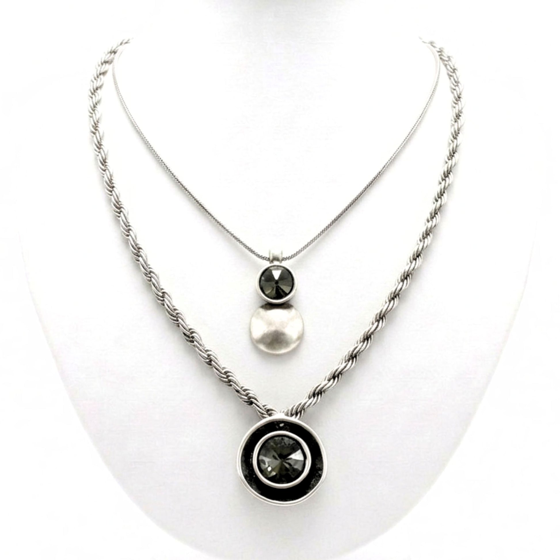 Collar cadena gargantilla zamak mujer volumen hipoalergénico plateado aleación cierre de gancho largo ajustable diseño joyería osnor moda moderno elegante boda fiesta glamour lujo elegante diario exclusivo único 
