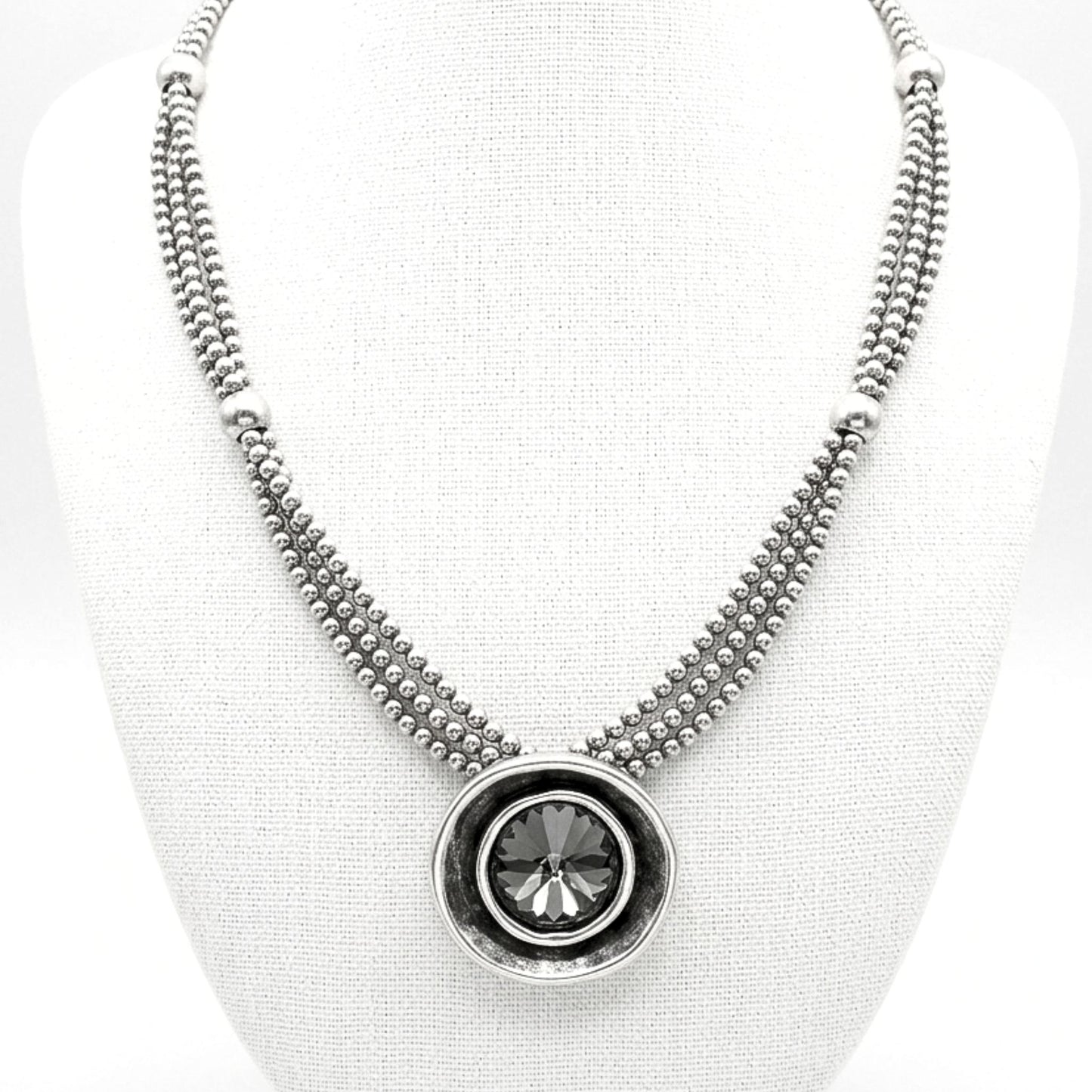 Collar gargantilla cadena de zamak mujer hipoalergénico plateado cierre gancho Circonita volumen diseño joyería osnor moda moderno elegante boda fiesta glamour lujo elegante diario exclusivo único 