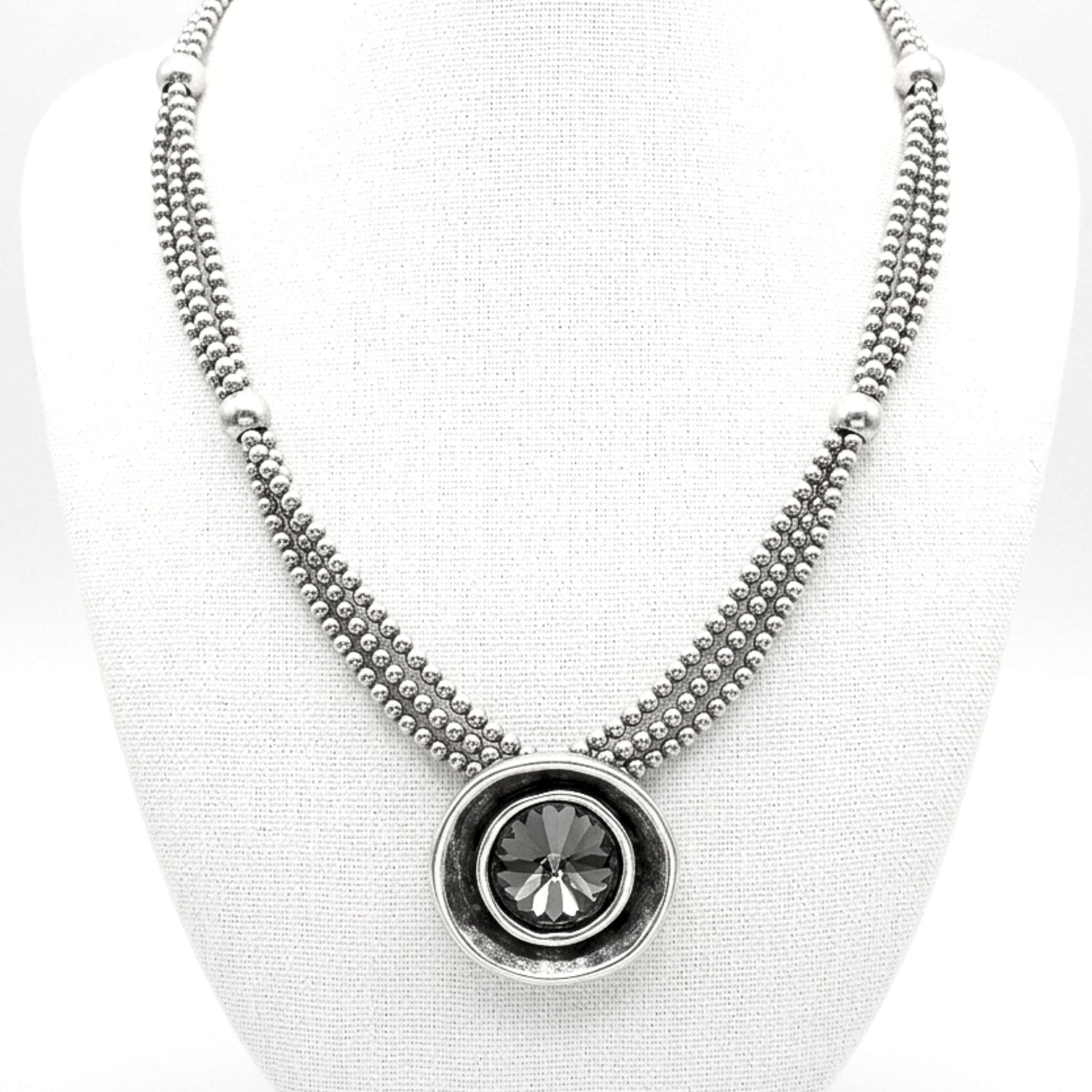Collar gargantilla cadena de zamak mujer hipoalergénico plateado cierre gancho Circonita volumen diseño joyería osnor moda moderno elegante boda fiesta glamour lujo elegante diario exclusivo único 