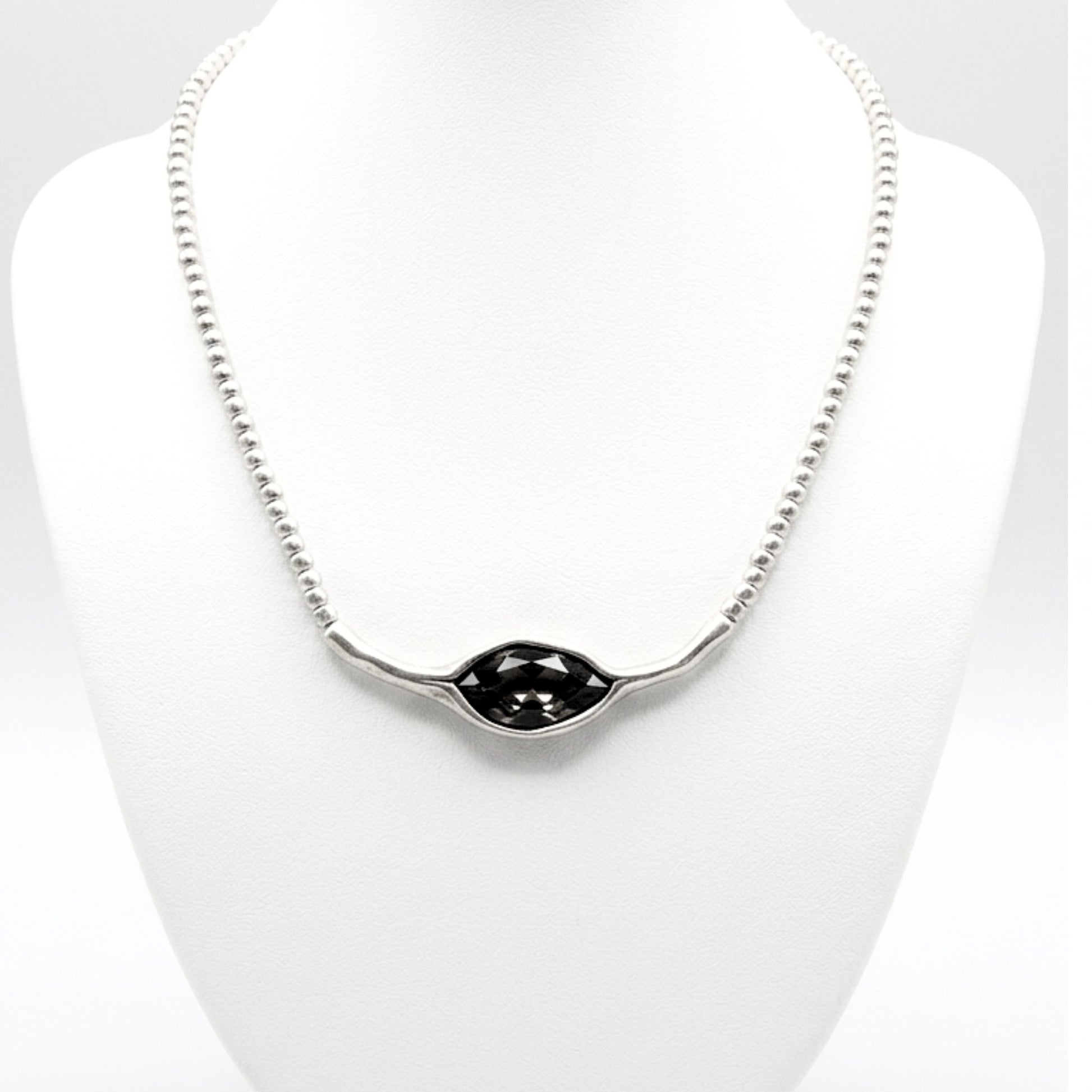 Collar cadena gargantilla zamak mujer volumen hipoalergénico plateado aleación cierre de gancho exclusivo único diseño joyería osnor moda moderno elegante boda fiesta fashion glamour lujo 