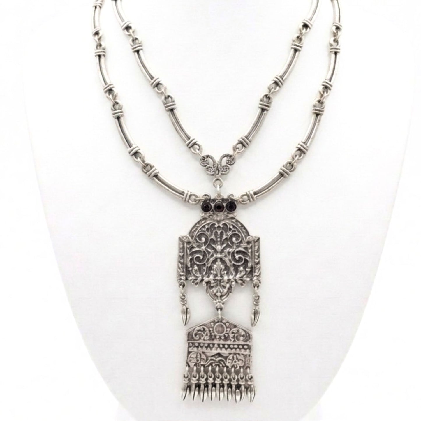 Collar cadena gargantilla zamak mujer volumen hipoalergénico plateado aleación cierre de gancho largo ajustable diseño joyería osnor moda moderno elegante boda fiesta glamour lujo 