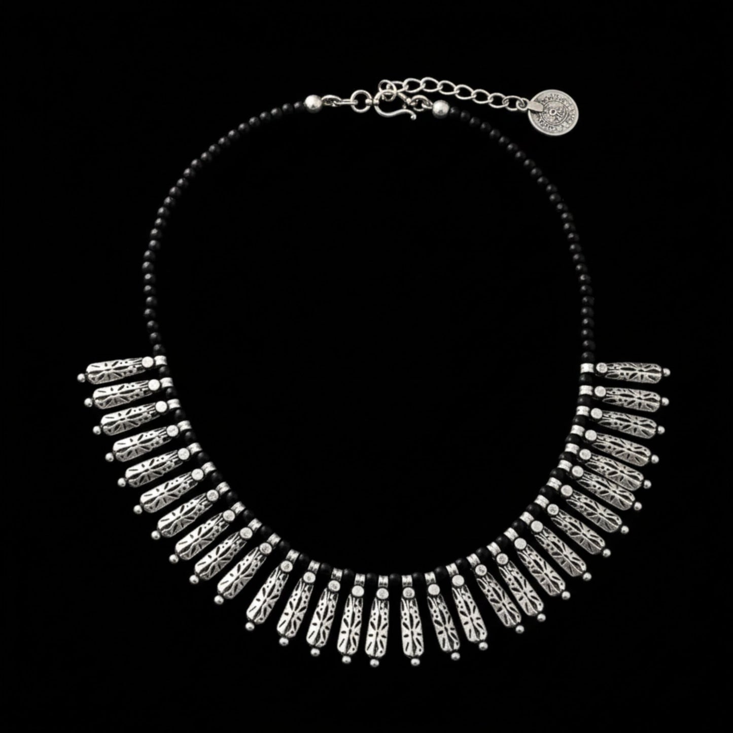 Collar zamak piedra negra estilo bohemio unisex- Joyería Osnor Zamak