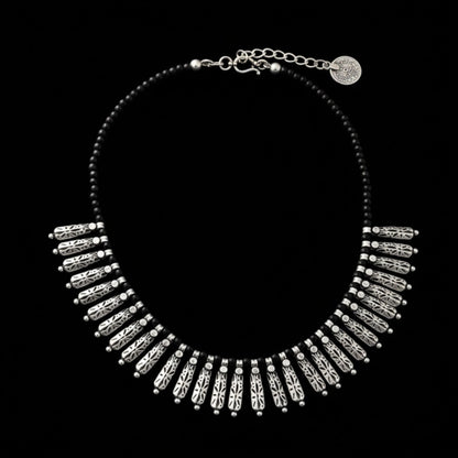 Collar zamak piedra negra estilo bohemio unisex- Joyería Osnor Zamak