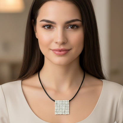 Collar Gargantilla Zamak Cuadrado Unisex | Joyería Osnor