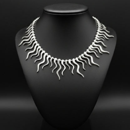 Collar Gargantilla Sol Zamak Plateado | Joyería Exclusiva Hipoalergénica