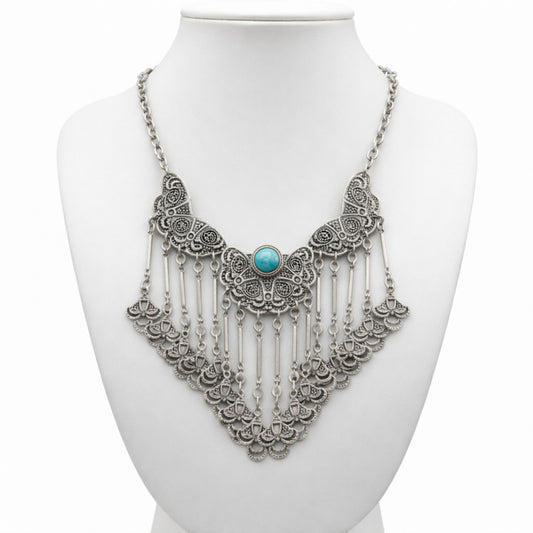 Collar bib zamak plateado con filigrana y turquesa- Joyería Osnor Zamak