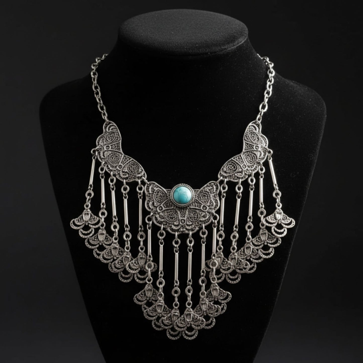 Collar bib zamak plateado con filigrana y turquesa- Joyería Osnor Zamak