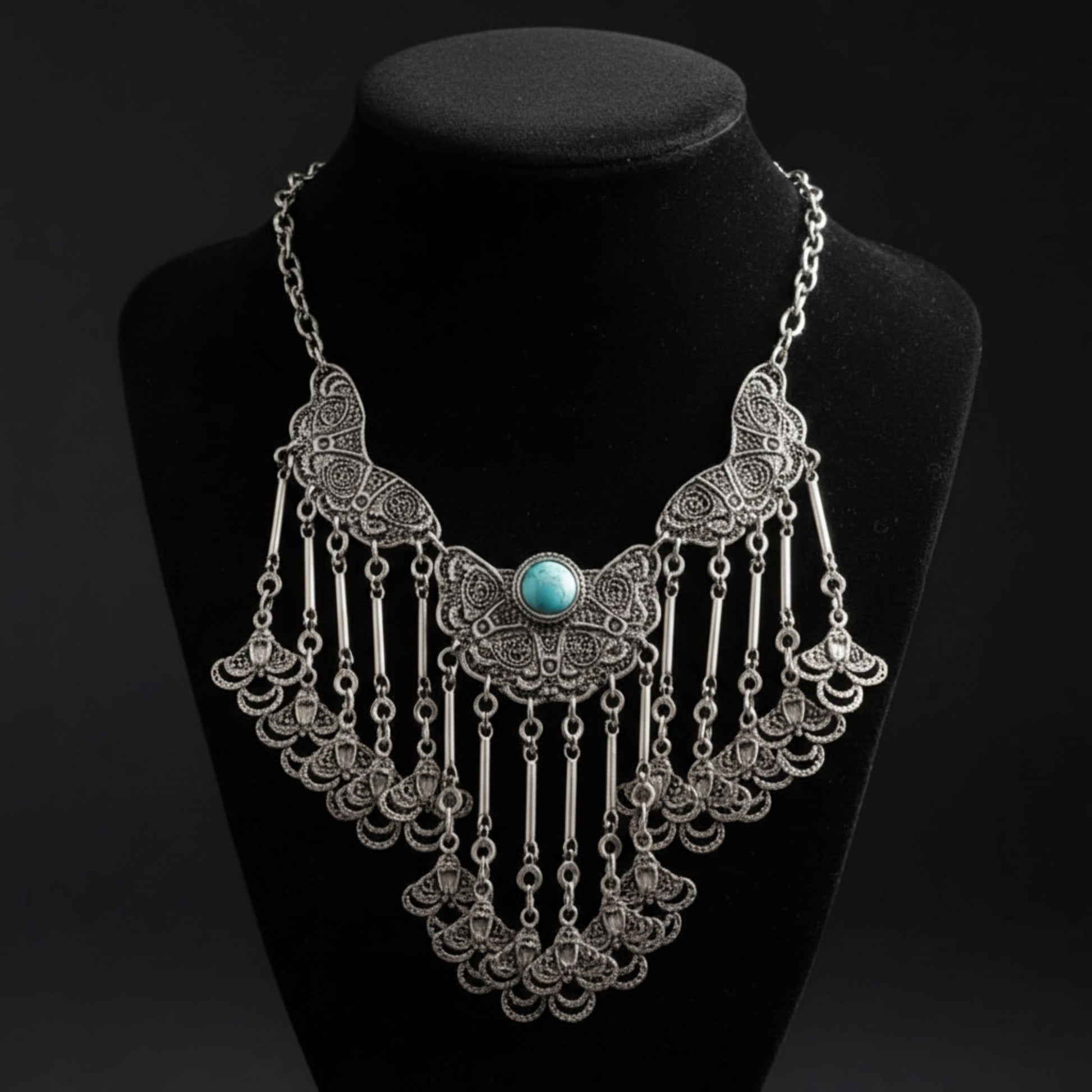 Collar bib zamak plateado con filigrana y turquesa- Joyería Osnor Zamak