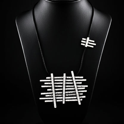 collar zamak unisex colgante geometrico y uero- Joyeria Osnor Zamak