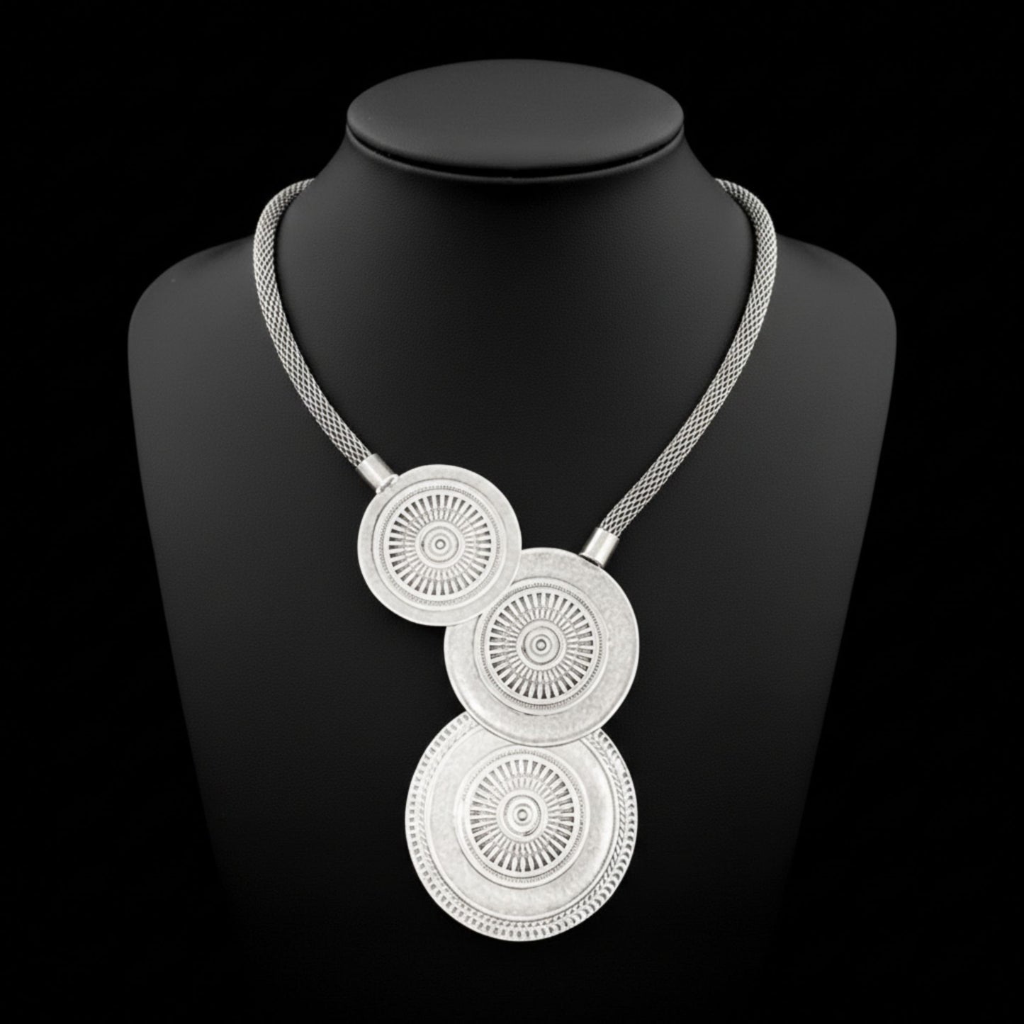 Collar Zamak Unisex Medallones Tribales Concéntricos, Joyeria Osnor Zamak