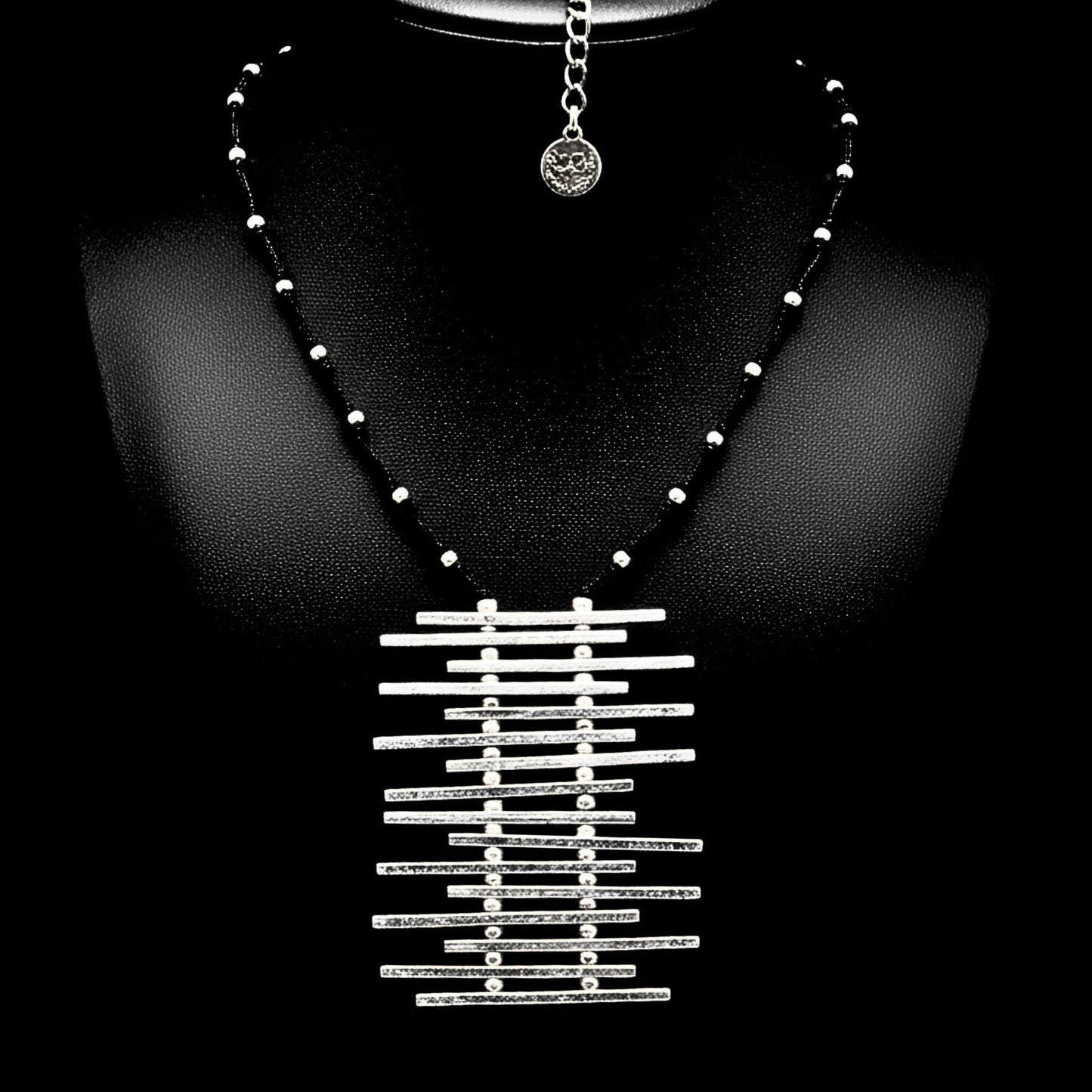 collar de zamak largo volumen diseño exclusivo joyeria osnor