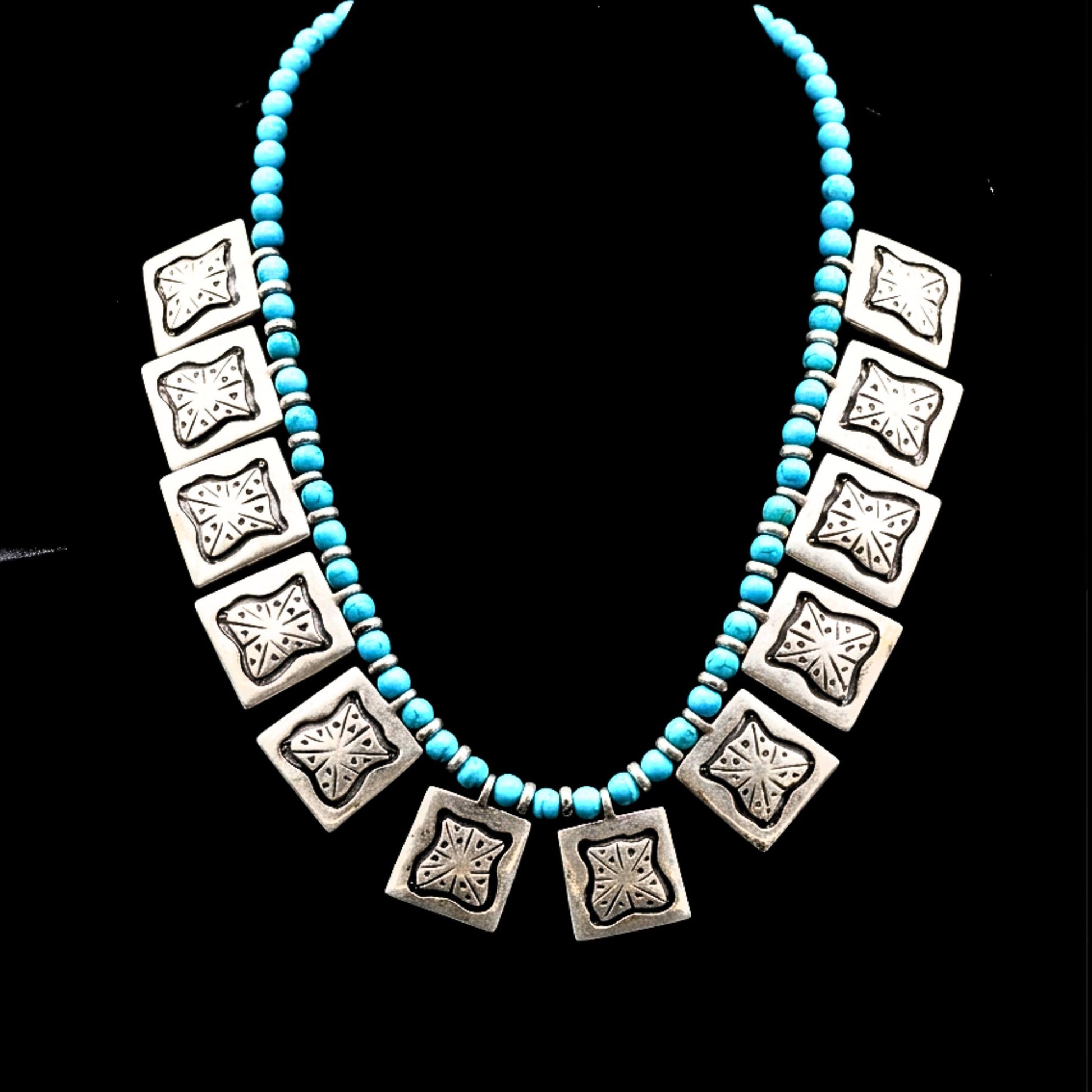 collar zamak y tuquesa en expositor joyeria osnor zamak fashion