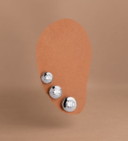 18K PENDIENTES ORO BLANCO CHATON GALERIA CON CIRCONITA. MEDIDA: 7,5 MM. CIERRE PRESION