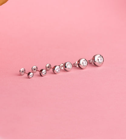 18K PENDIENTES ORO BLANCO CHATON GALERIA CON CIRCONITA. MEDIDA: 6 MM. CIERRE TUERCA