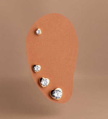 18K PENDIENTES ORO AMARILLO CHATON CORAZON CON CIRCONITA. MEDIDA: 4 X 4 MM CIERRE TUERCA