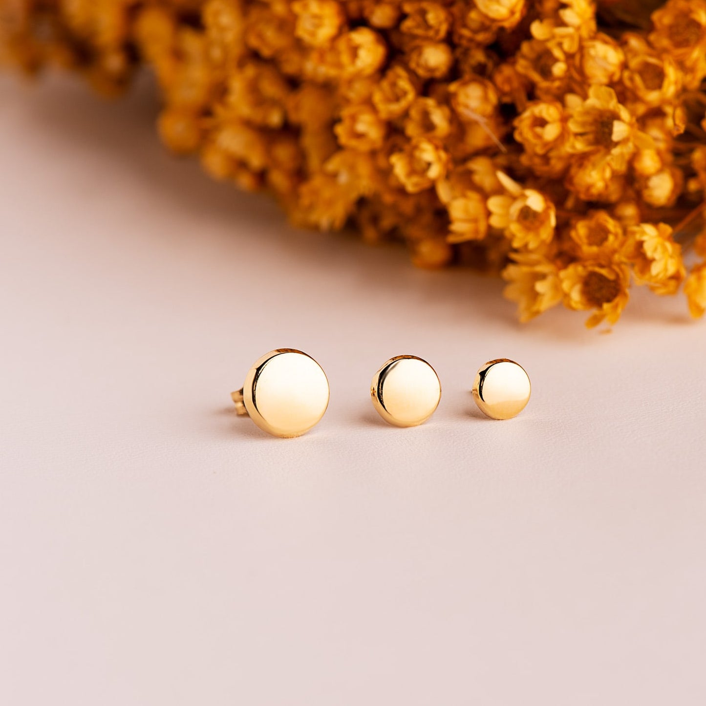 18K PENDIENTES ORO AMARILLO REDONDOS BRILLO 4,5 MM. CIERRE TUERCA