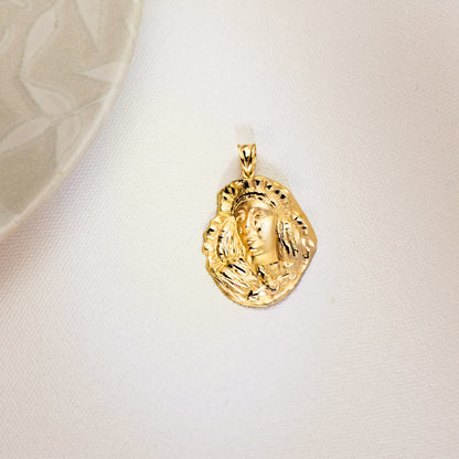 18K MEDALLA ORO AMARILLO ESPERANZA DE TRIANA SILUETA TALLADA 35X28 MM