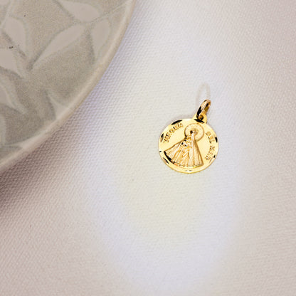 18K MEDALLA ORO AMARILLO VIRGEN DEL MAR TALLADA 18 MM