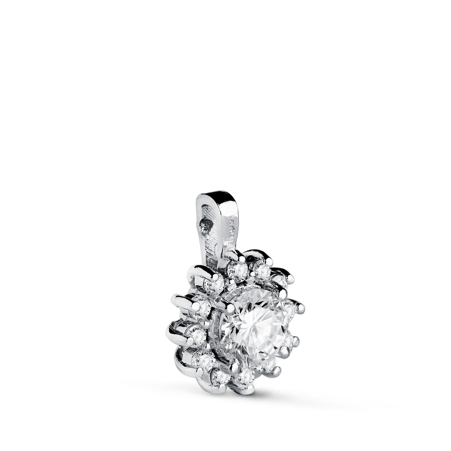 18K COLGANTE ORO BLANCO CUAJO CON 13 DIAMANTES LABORATORIO 0,670 QTS. VS2-G. MEDIDA: 13 X 9,5 MM