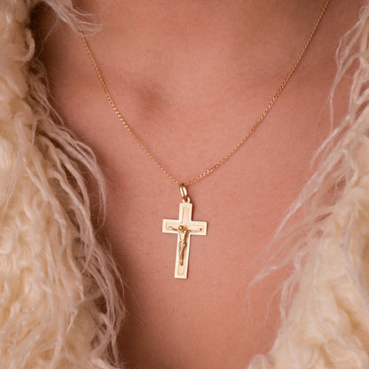 18K CRUZ ORO AMARILLO CON CRISTO TALLADA 35X20 MM