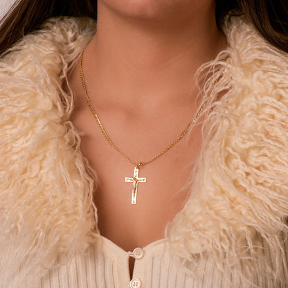 18K CRUZ ORO AMARILLO CON CRISTO TALLADA 34X19 MM