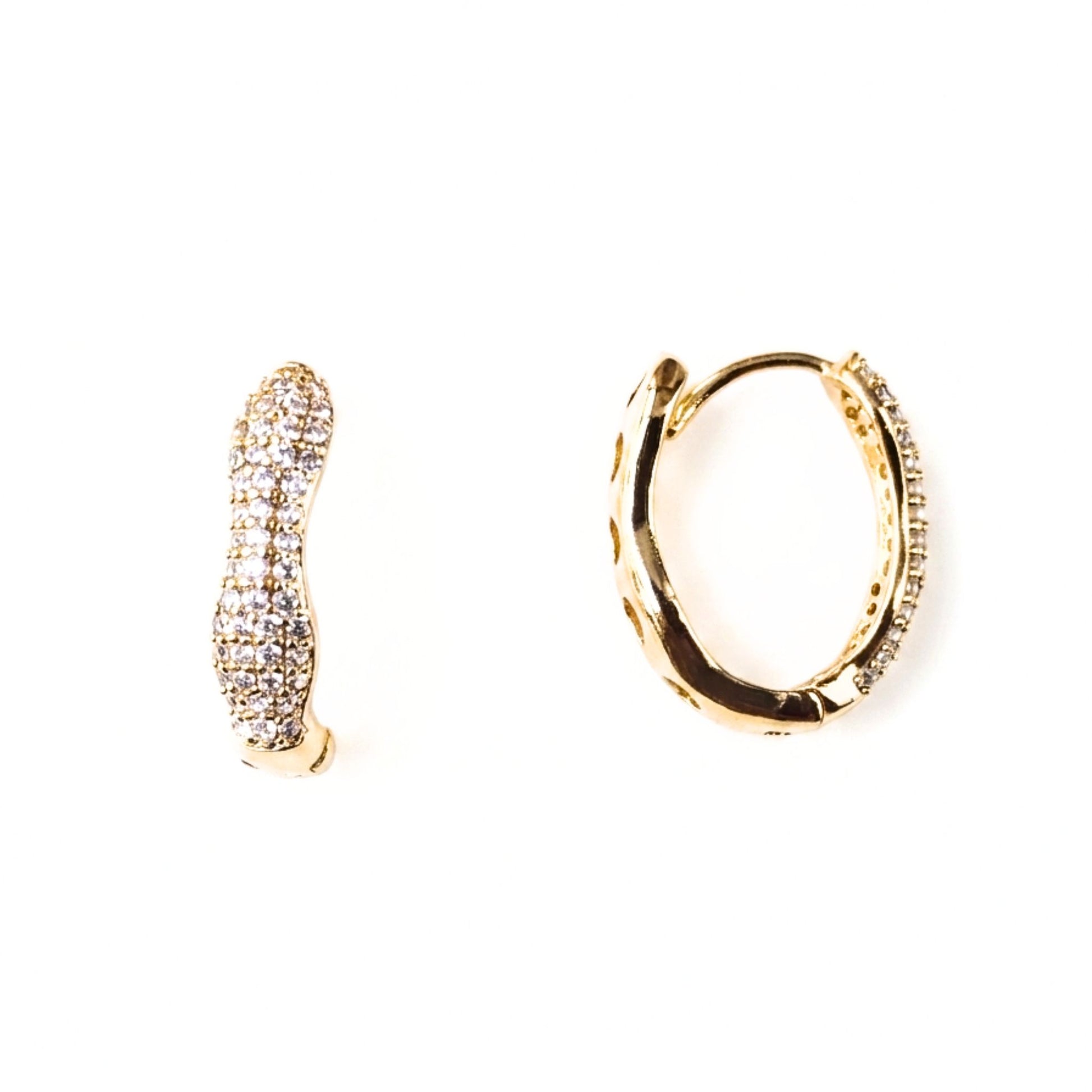 Pendientes acero inoxidable dorado chapado oro 14ktes diseño joyería osnor moda moderno fiesta fashion glamour lujo elegante aros argollas 