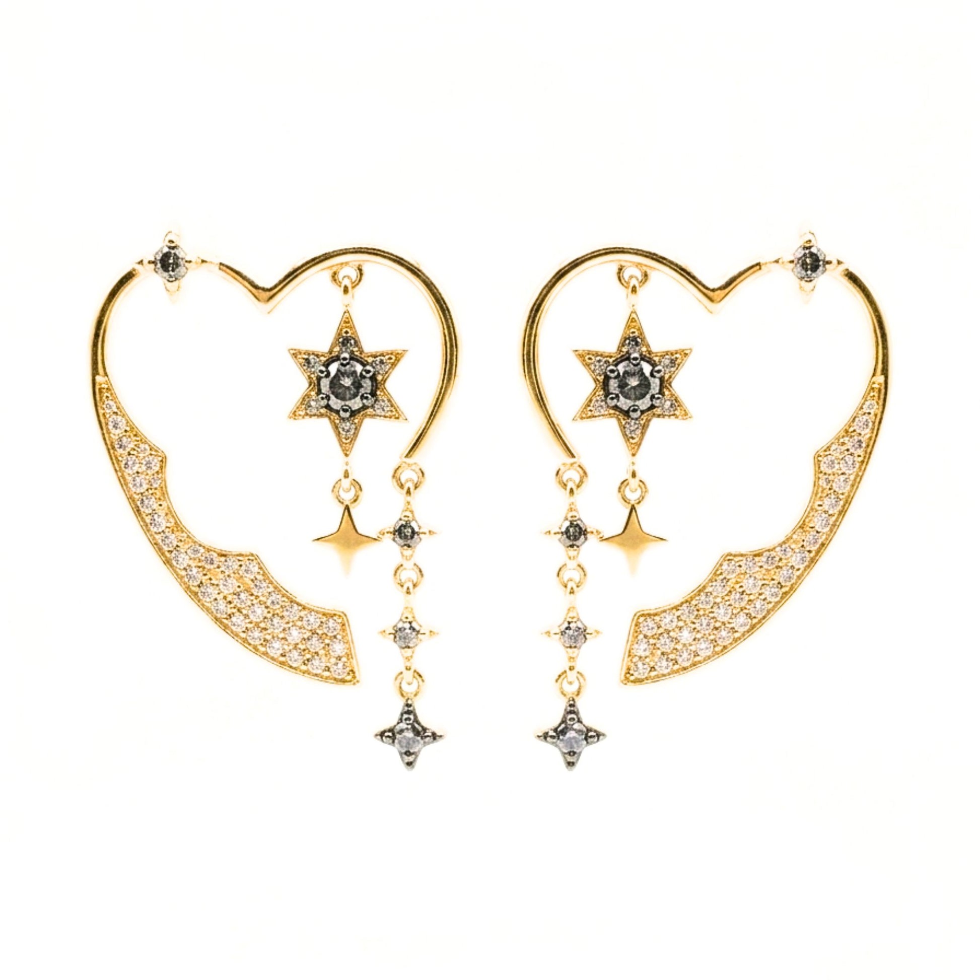 Pendientes Acero inoxidable dorado chapado oro 14ktes circonitas blancas engastadas diseño joyería osnor moda corazon