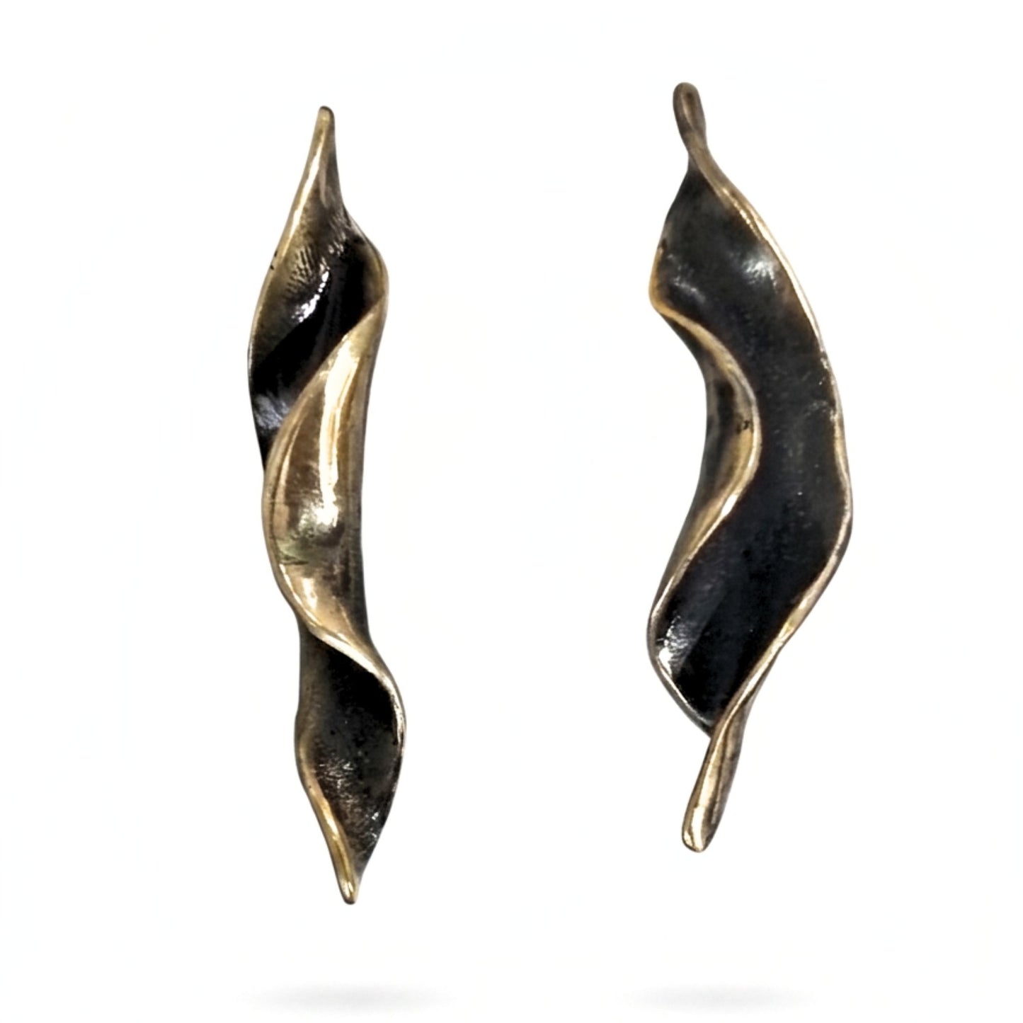 Pendientes de bronce dorado envejecido vintage volumen arte escultura artesanía mujer vintage único exclusivo diseño joyería osnor moda moderno elegante boda fiesta glamour lujo elegante diario 