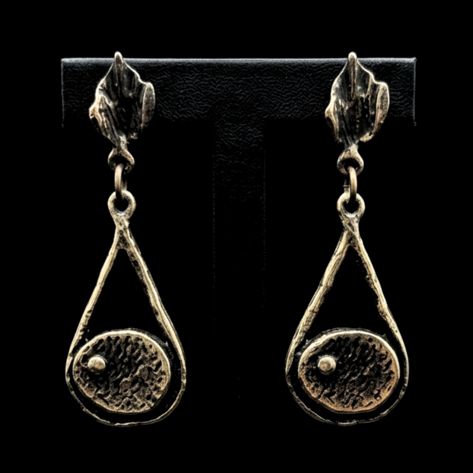 pendiente de bronce escultura joyeria osnor zamak