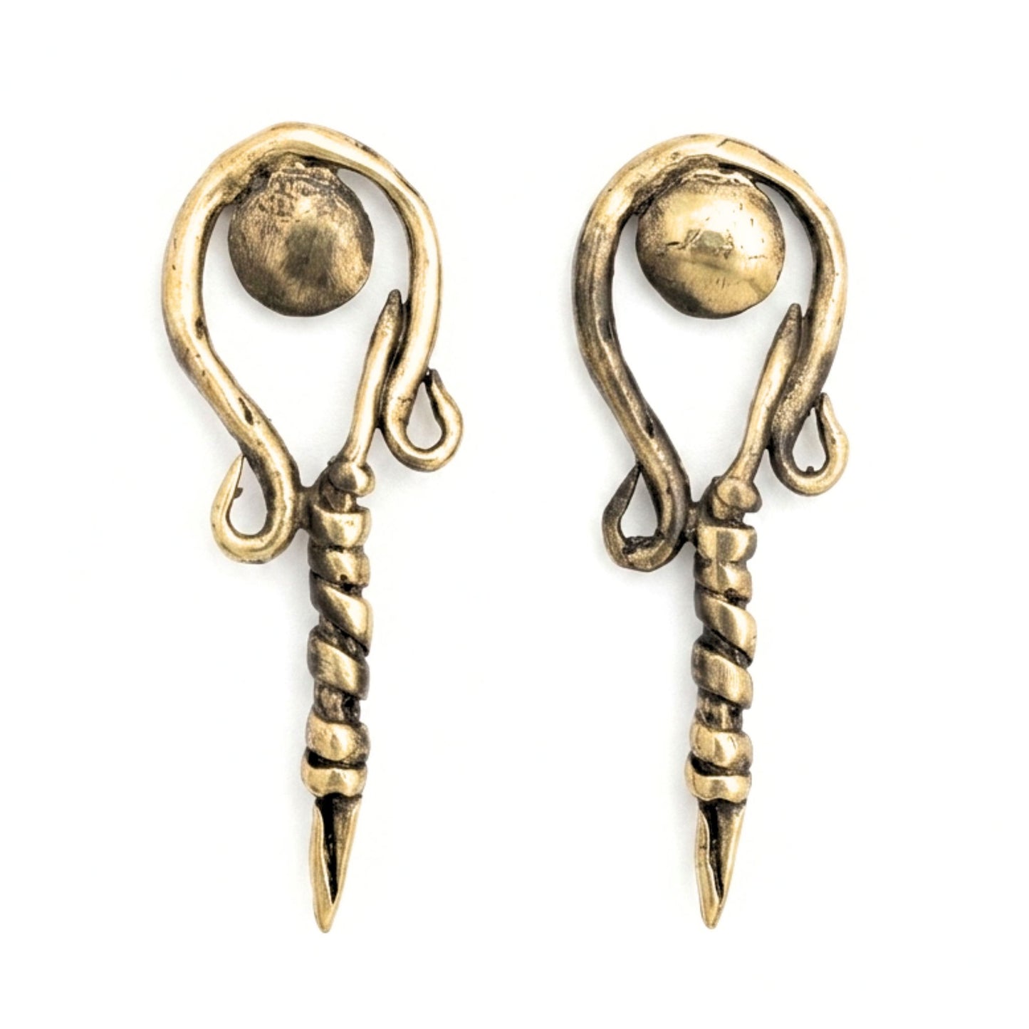 Pendientes de bronce dorado envejecido vintage volumen arte escultura artesanía mujer vintage volumen diseño joyería osnor moda moderno elegante boda fiesta glamour lujo mujer diferente exclusivo 