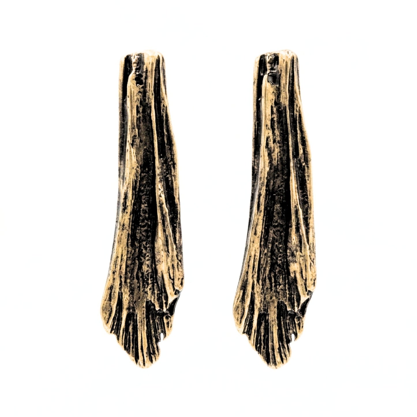 Pendiente de bronce dorado envejecido vintage volumen arte escultura artesanía mujer vintage único exclusivo diseño joyería osnor moda moderno elegante boda fiesta fashion glamour lujo largo 