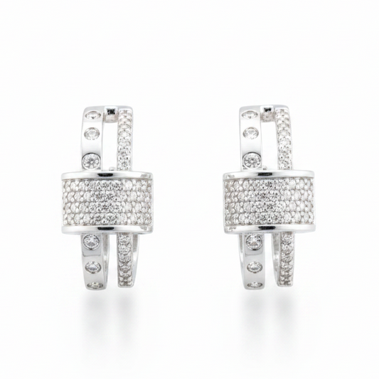 Pendientes circonita fondo blanco