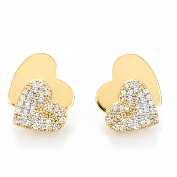 Pendientes corazón doble dorado sobre fondo blanco